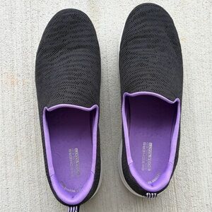 Skechers Women’s Air Cooled Gofo Mat Slip-Ons